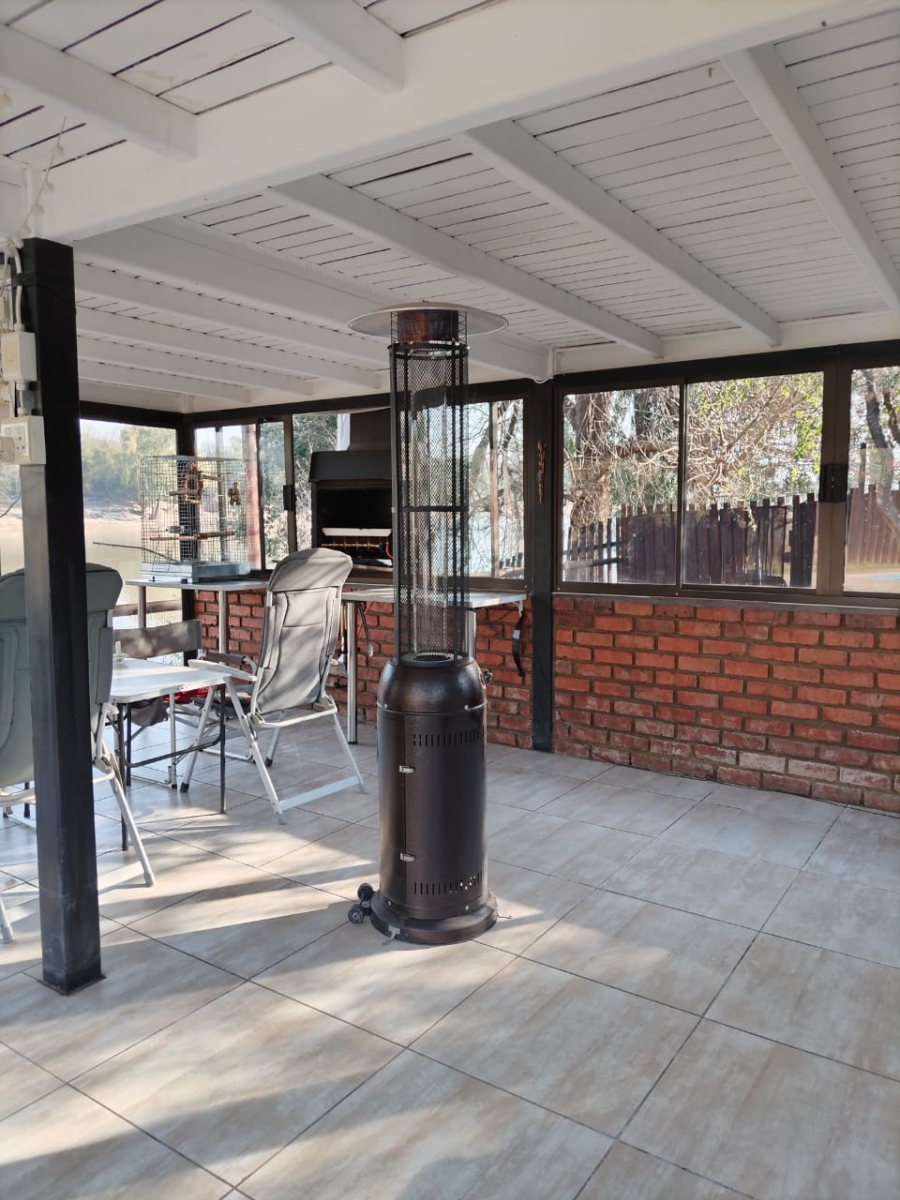 2 Bedroom Property for Sale in Mullersrust Free State